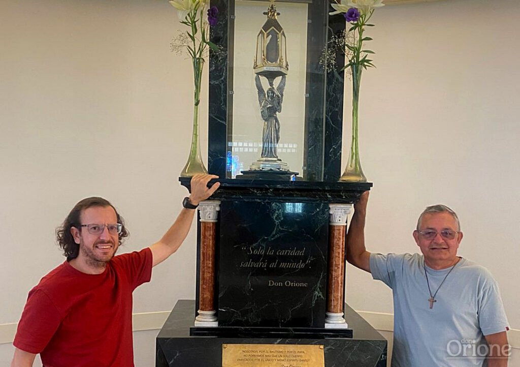 El Padre Rodrigo Gálvez ,y el Hermano José Almirón. Del Corazón a la Periferia...